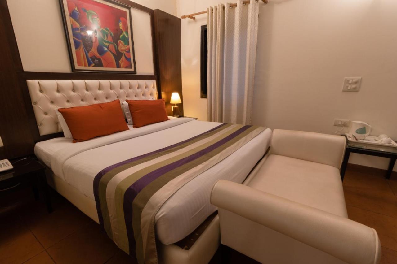 Naturoville Wellness Resort Rishikesh - Surrounded By Nature, Rooted In Wellness Doiwāla מראה חיצוני תמונה